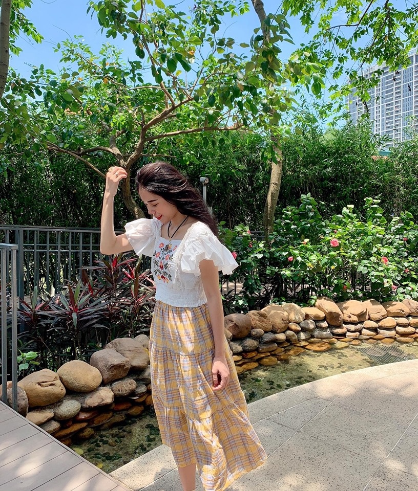 thoi trang ca si Huong Ly anh 3