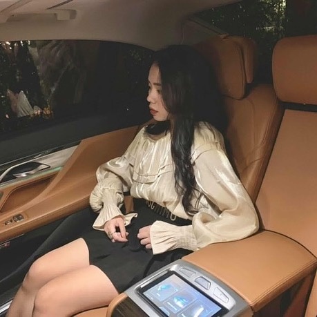 thoi trang ca si Huong Ly anh 4