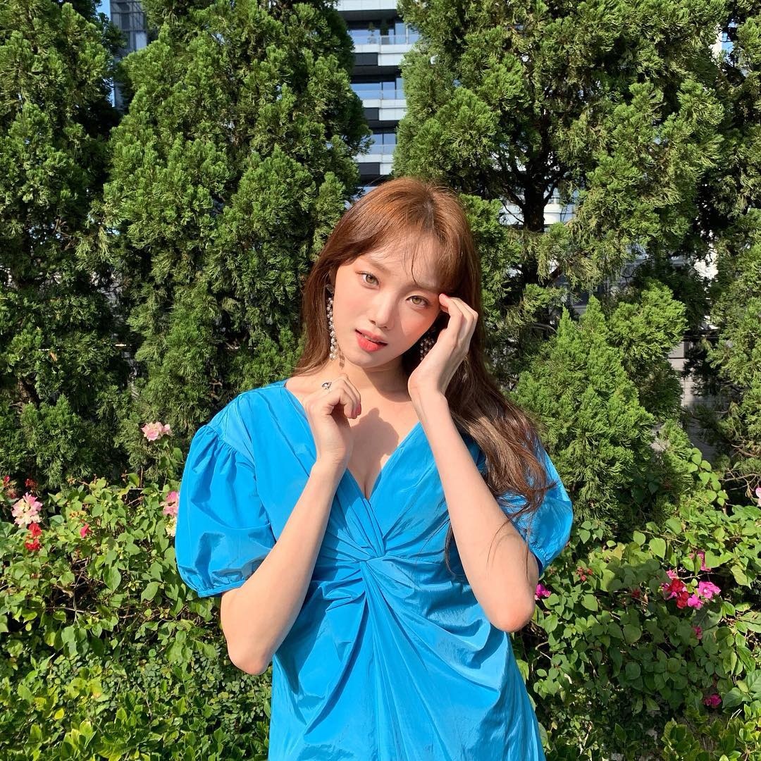 Thoi trang Lee Sung Kyung anh 1