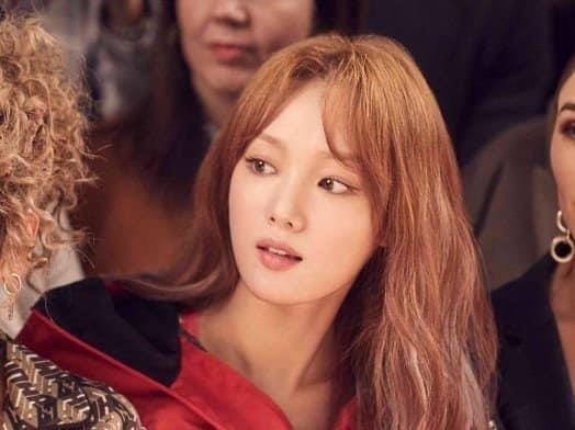 Lee Sung Kyung khoe giong hat noi luc tai 'Ca si giau mat' hinh anh