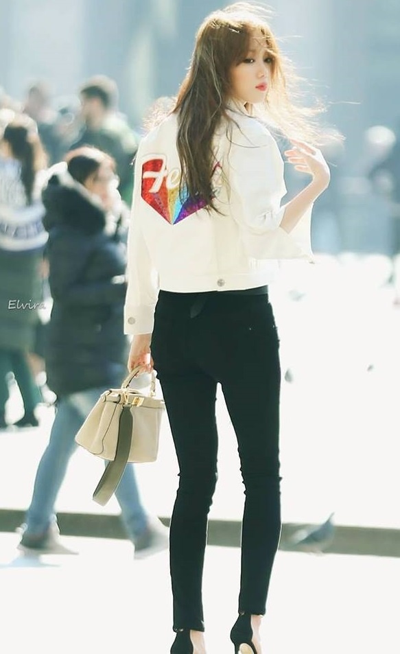 Thoi trang Lee Sung Kyung anh 9