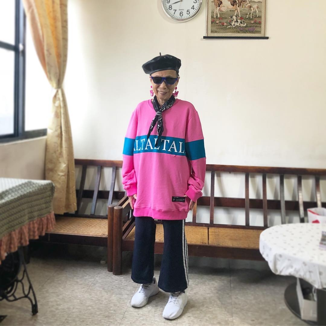 cu ba 91 tuoi an mac chat anh 9