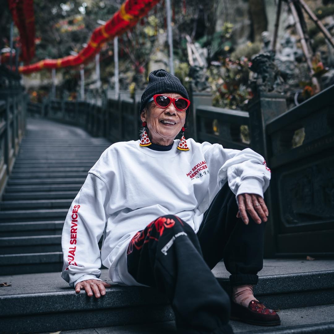 cu ba 91 tuoi an mac chat anh 1