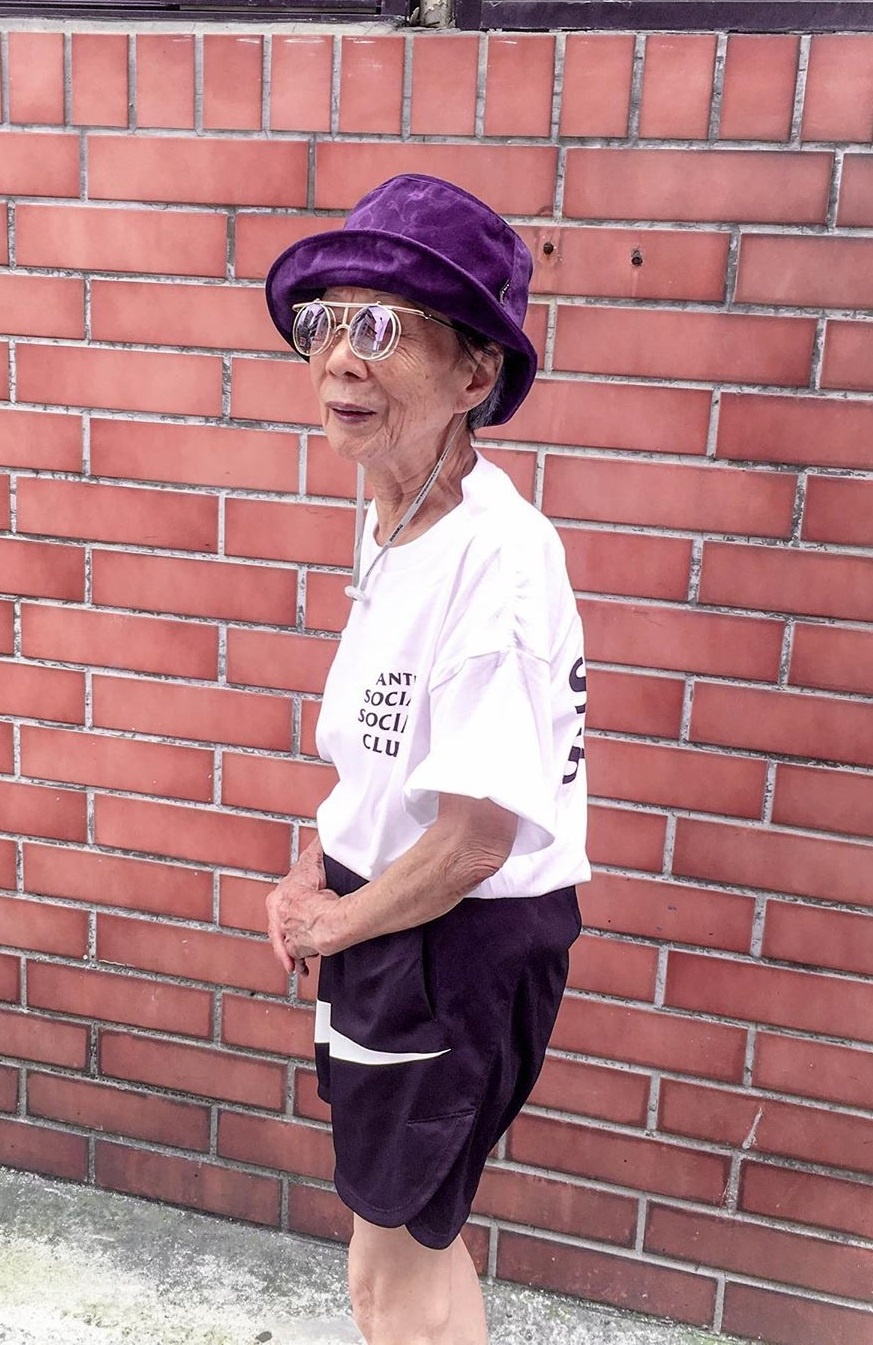 cu ba 91 tuoi an mac chat anh 4