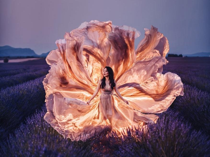 Loat anh chup vay da hoi giua thien nhien dat troi dep den kho tin hinh anh