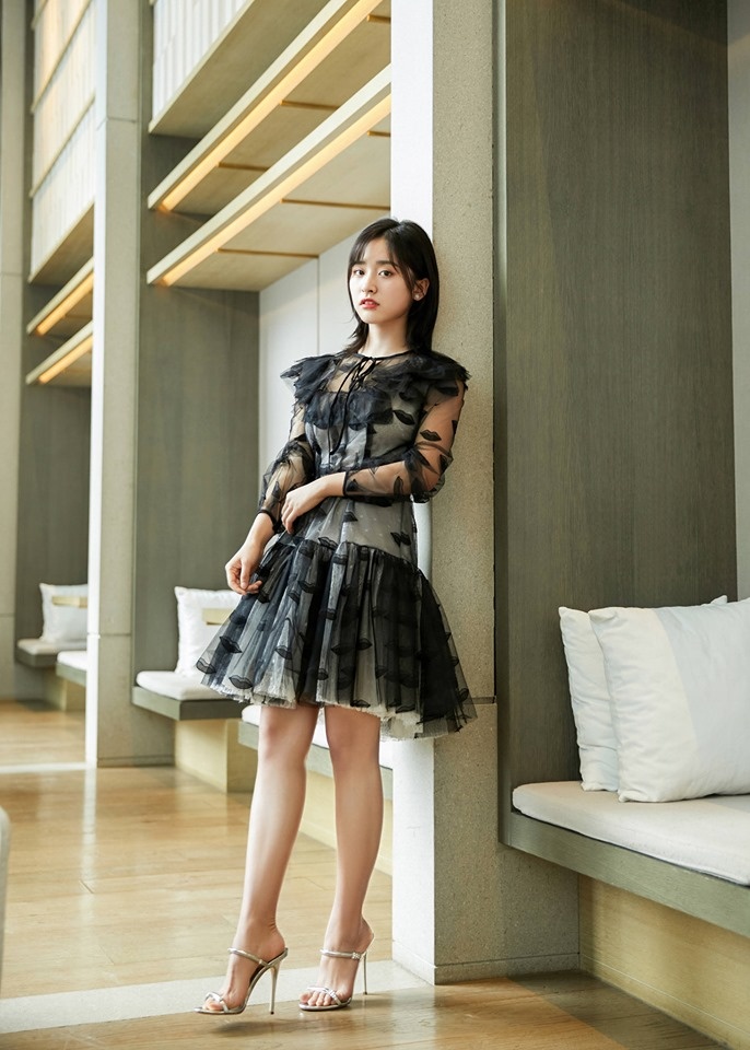 thoi trang du su kien Tham Nguyet anh 7