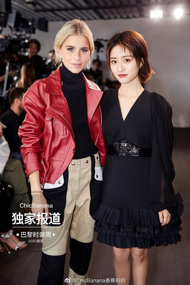 thoi trang du su kien Tham Nguyet anh 3