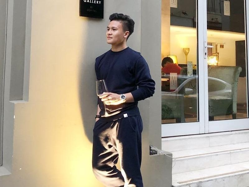 Quang Hai an mac gian di, it dung do hieu van duoc fan khen ngoi hinh anh