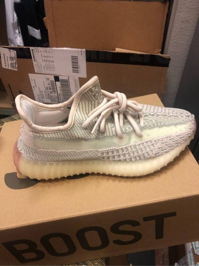 giày Yeezy mất giá ảnh 1 giay Yeezy mat gia anh 1