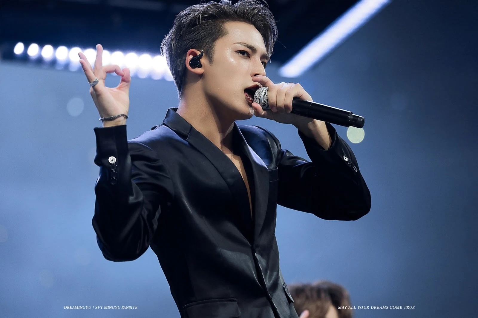 My nam Seventeen chung minh nhan sac phu hop moi mau toc anh 3