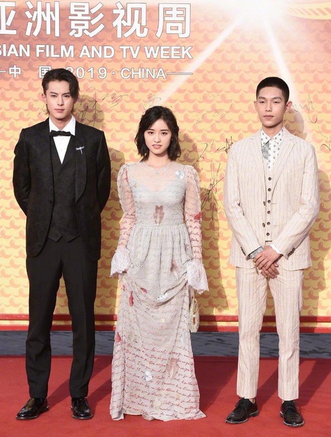 Thoi trang Tieu Chien va Tham Nguyet anh 12