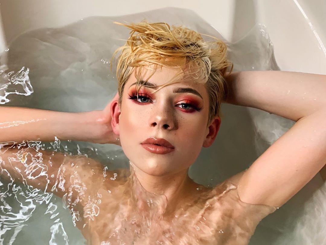 4 cau be noi tieng tren mang vi trang diem cau ky hon ca con gai hinh anh