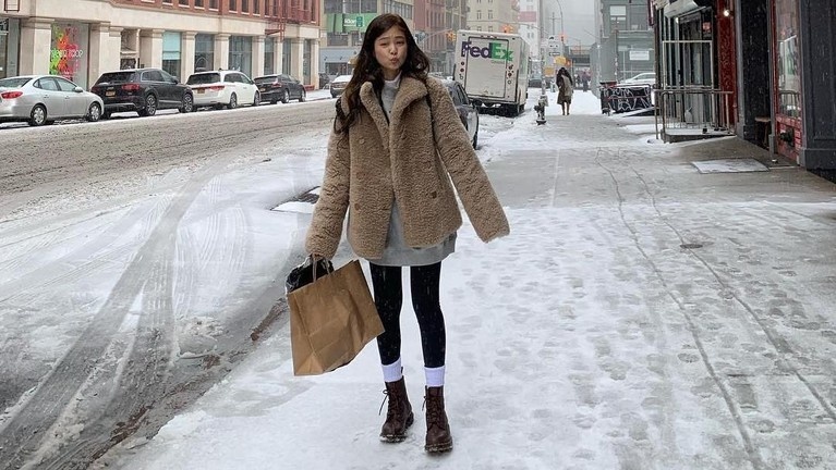 idol nu dien Dr. Martens anh 4