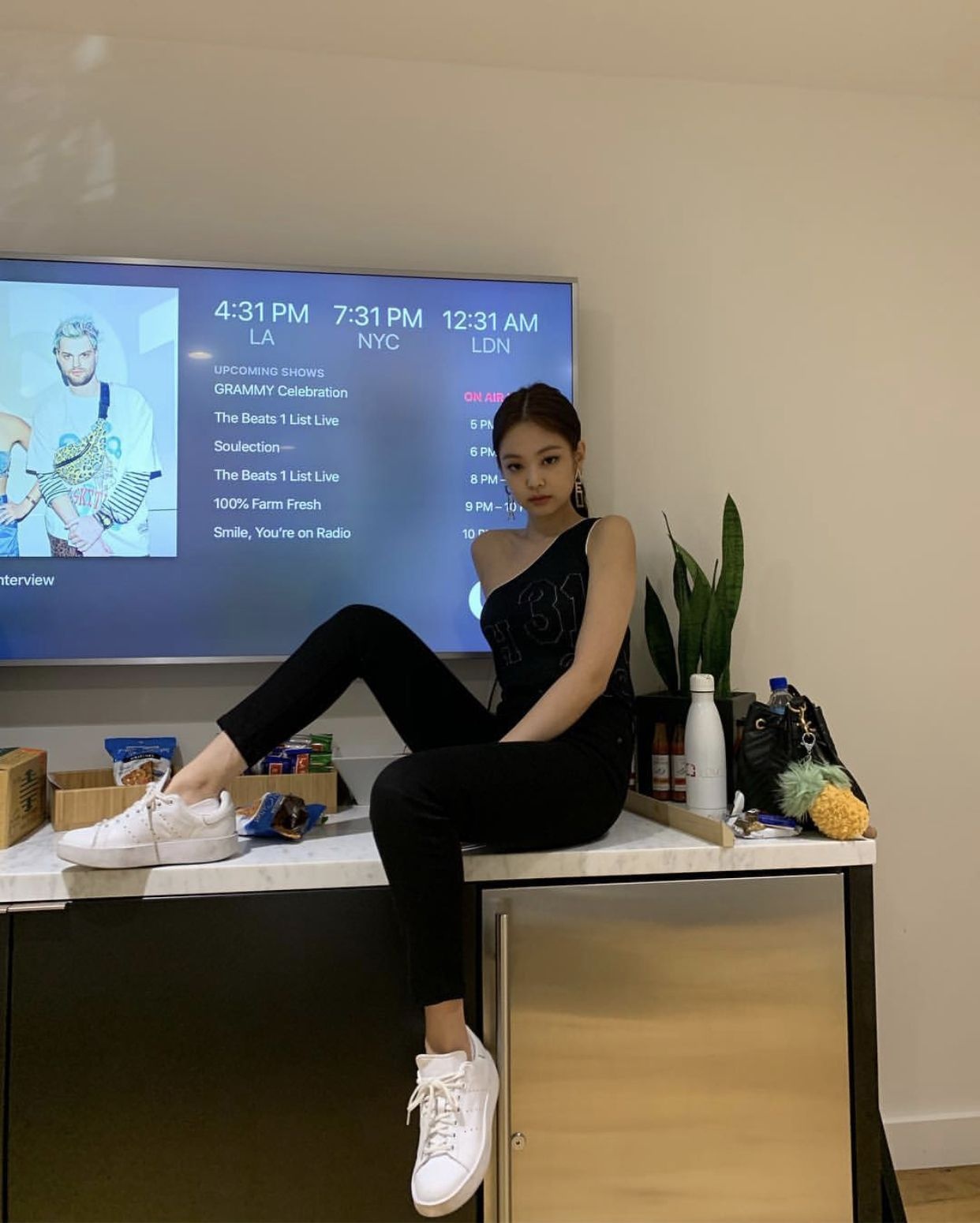 phoi do den sanh dieu nhu Jennie anh 8