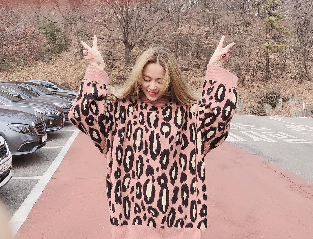 thoi trang cua Hoang Thuy Linh anh 1