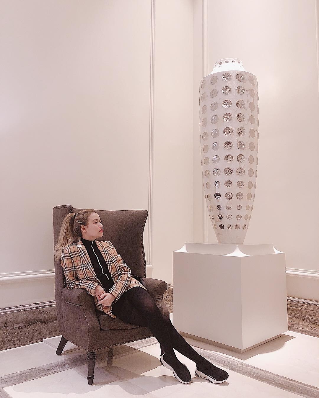 thoi trang cua Hoang Thuy Linh anh 10