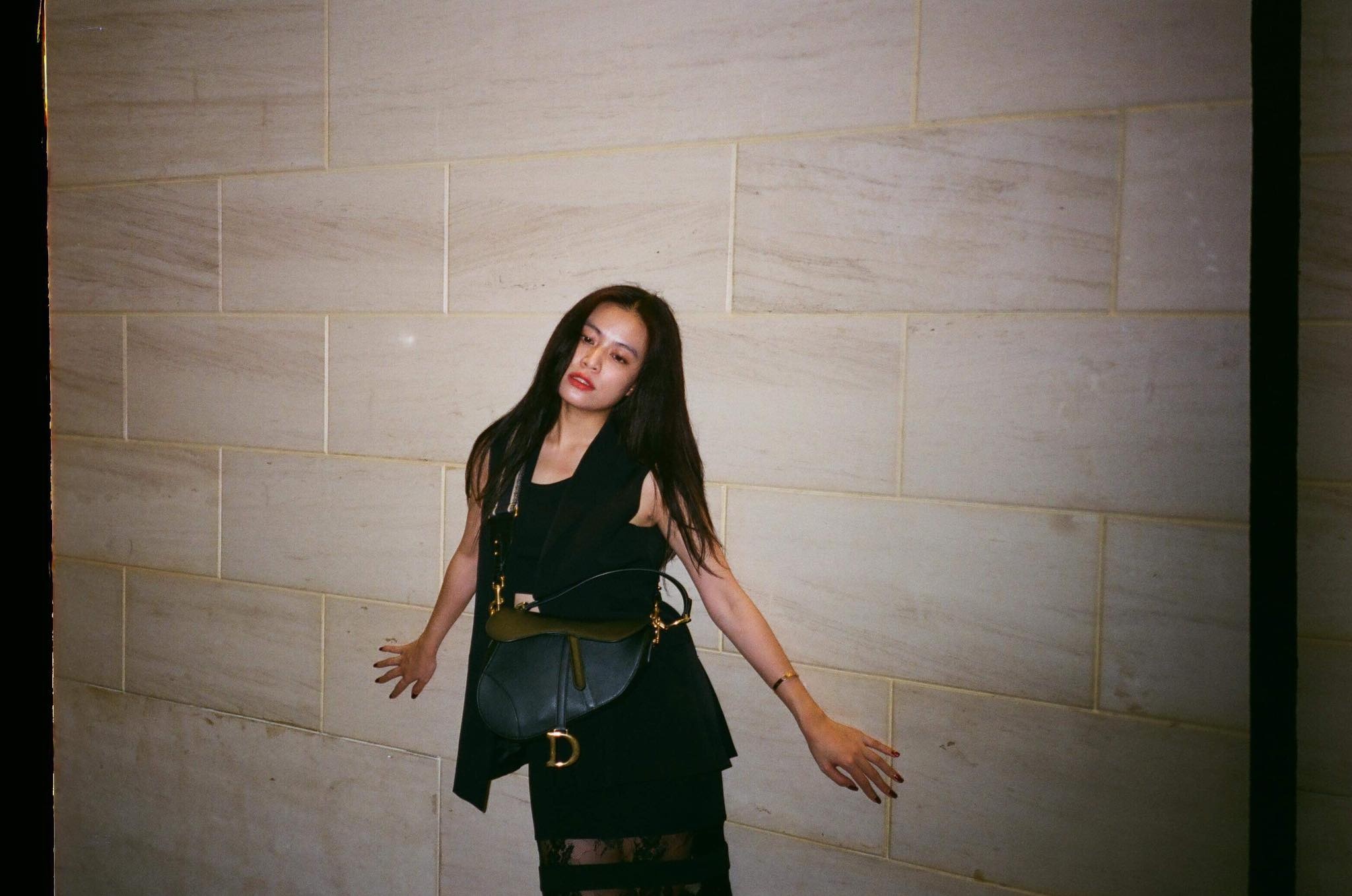 thoi trang cua Hoang Thuy Linh anh 4