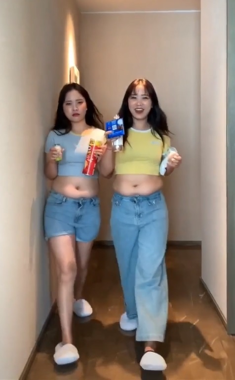 cap sinh doi Han goi y cach mac cho nguoi beo anh 1