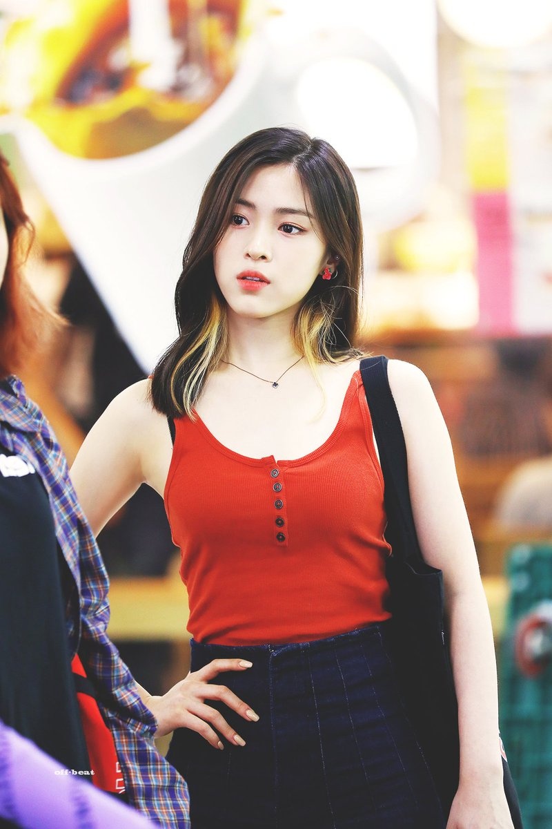 thoi trang doi thuong cua thanh vien ITZY anh 8