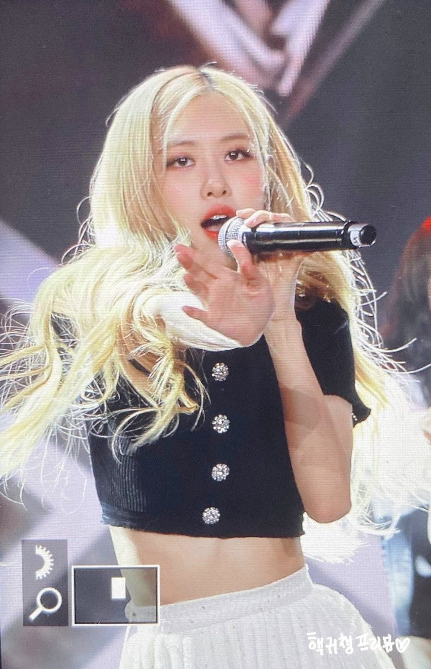 dien mao moi cua BlackPink anh 5