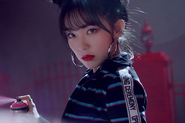 sao Han bui toc 2 ben anh 1