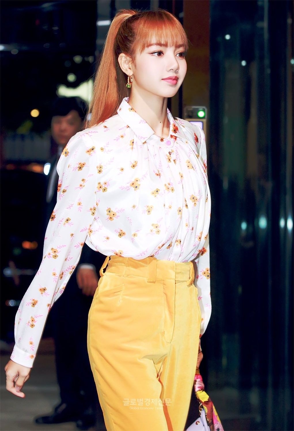 Lisa mac dep tai su kien anh 9