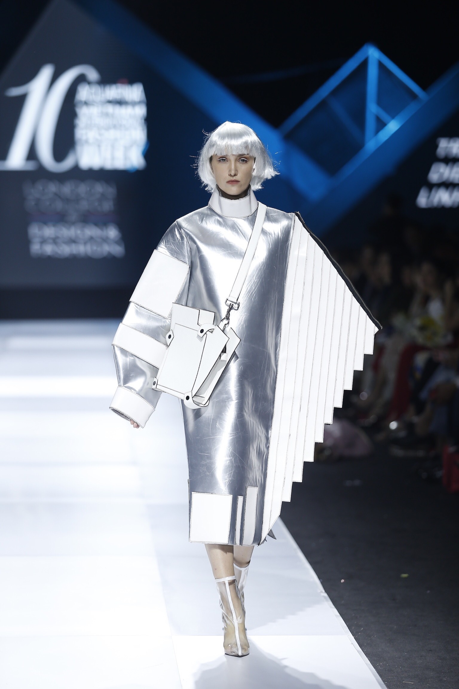 Aquafina Vietnam International Fashion Week 2019 anh 33