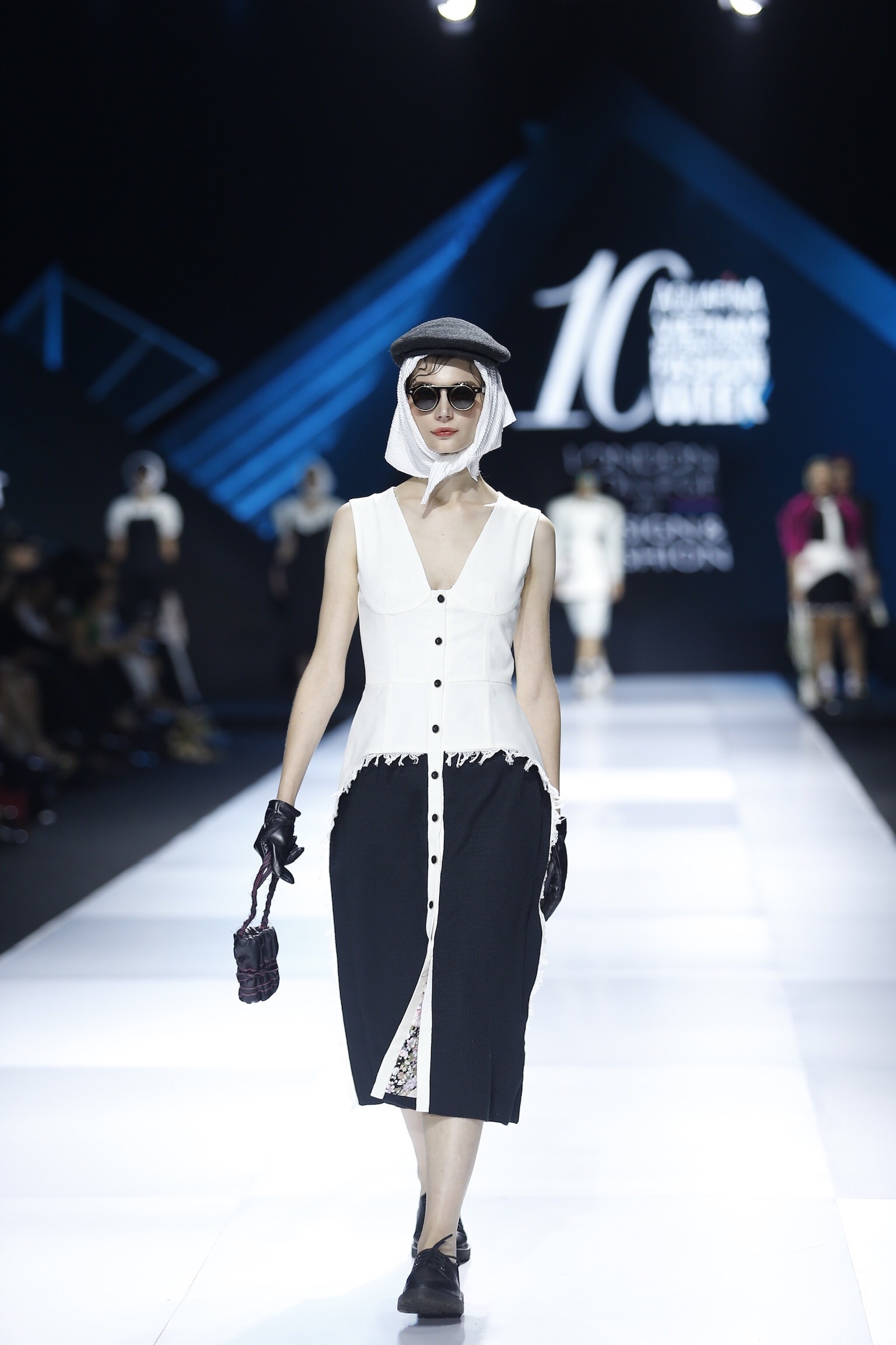 Aquafina Vietnam International Fashion Week 2019 anh 29