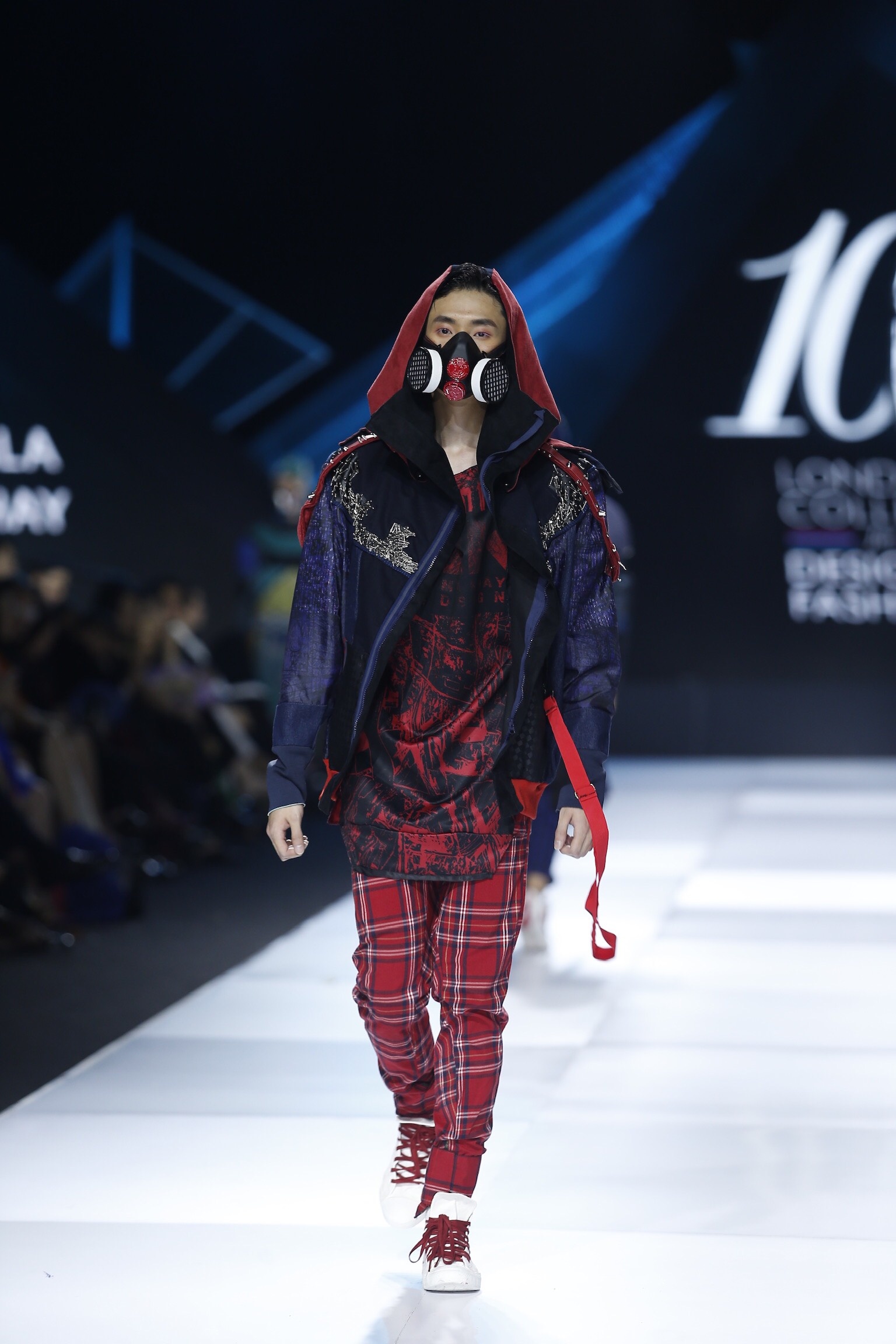 Aquafina Vietnam International Fashion Week 2019 anh 37