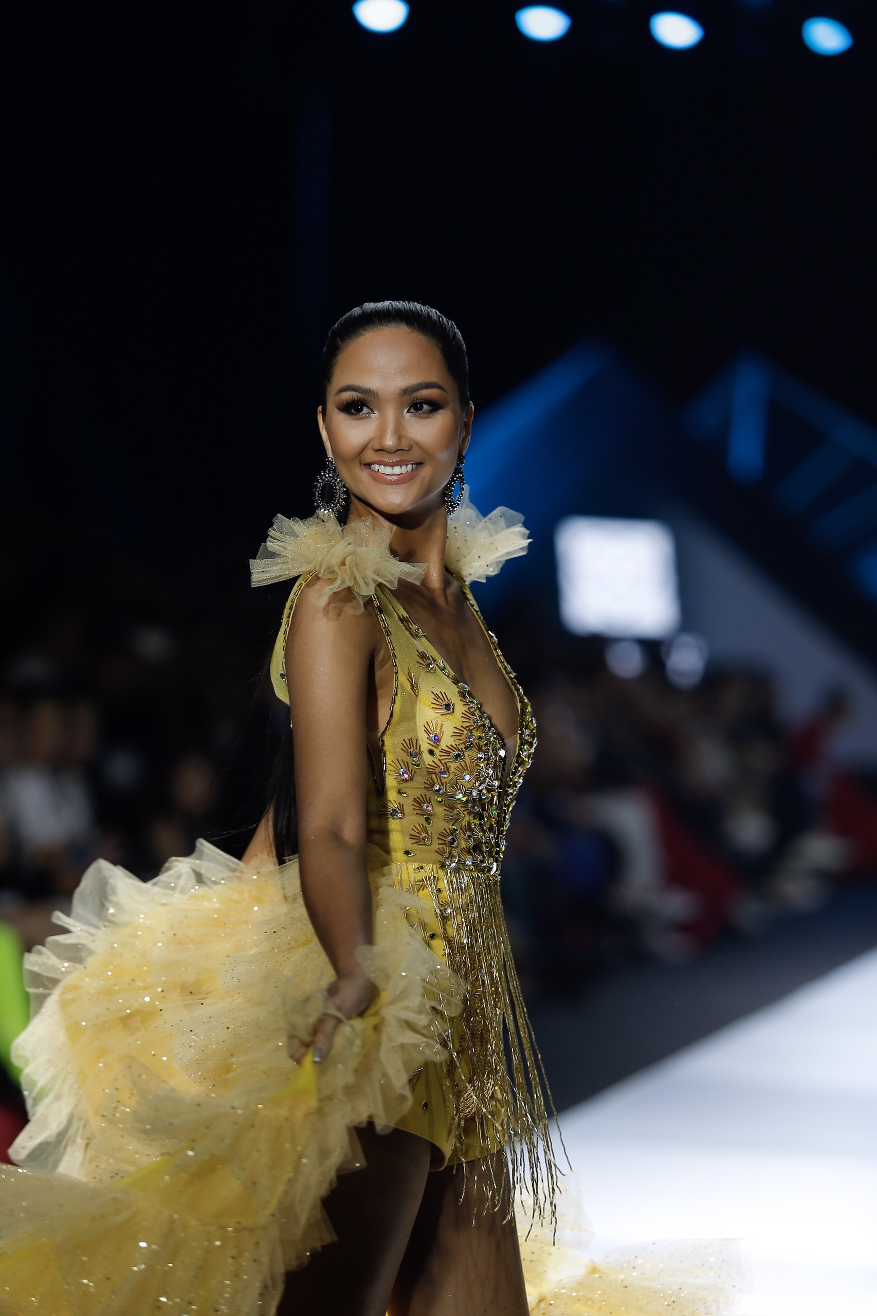 Aquafina Vietnam International Fashion Week 2019 anh 6