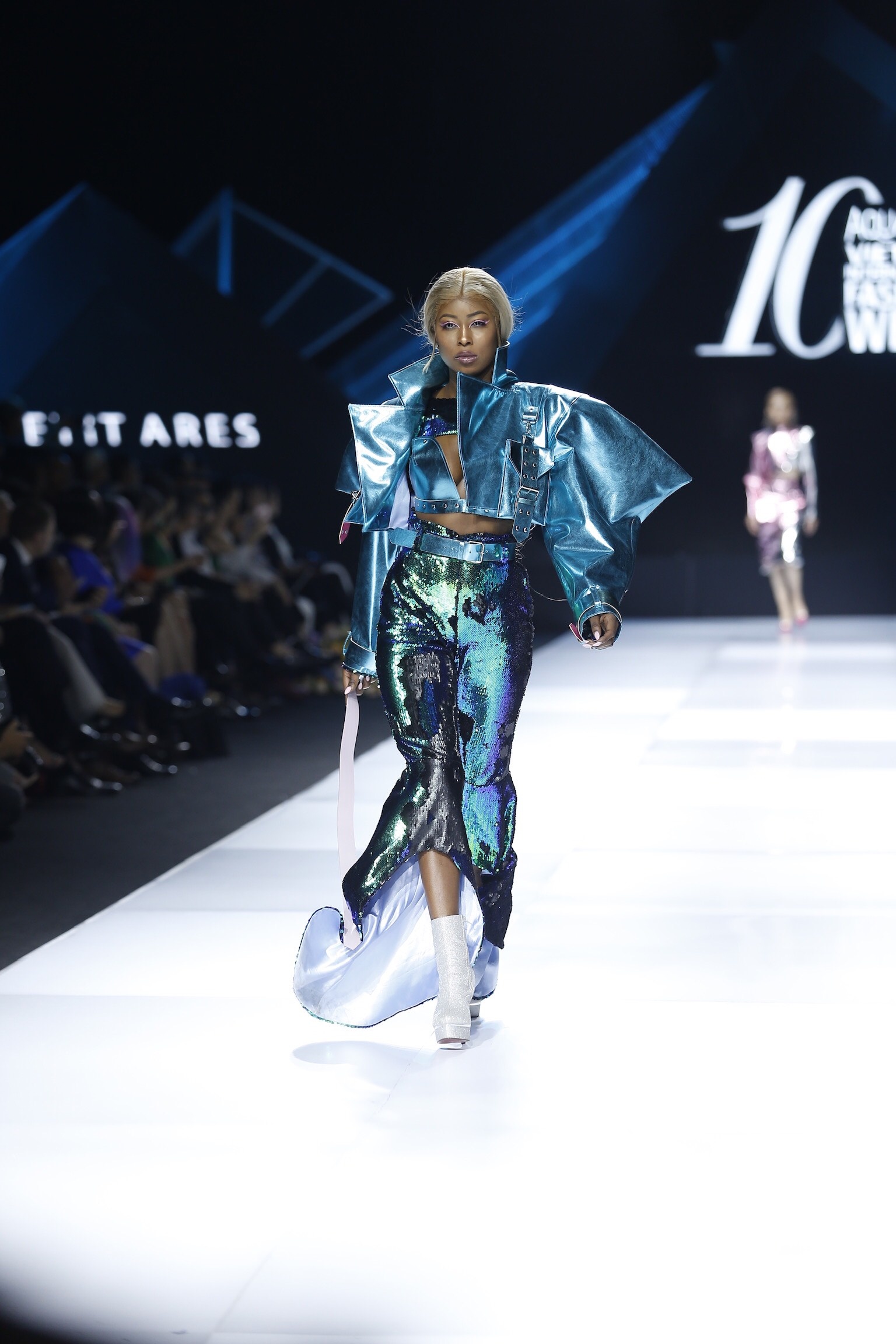 Aquafina Vietnam International Fashion Week 2019 anh 16