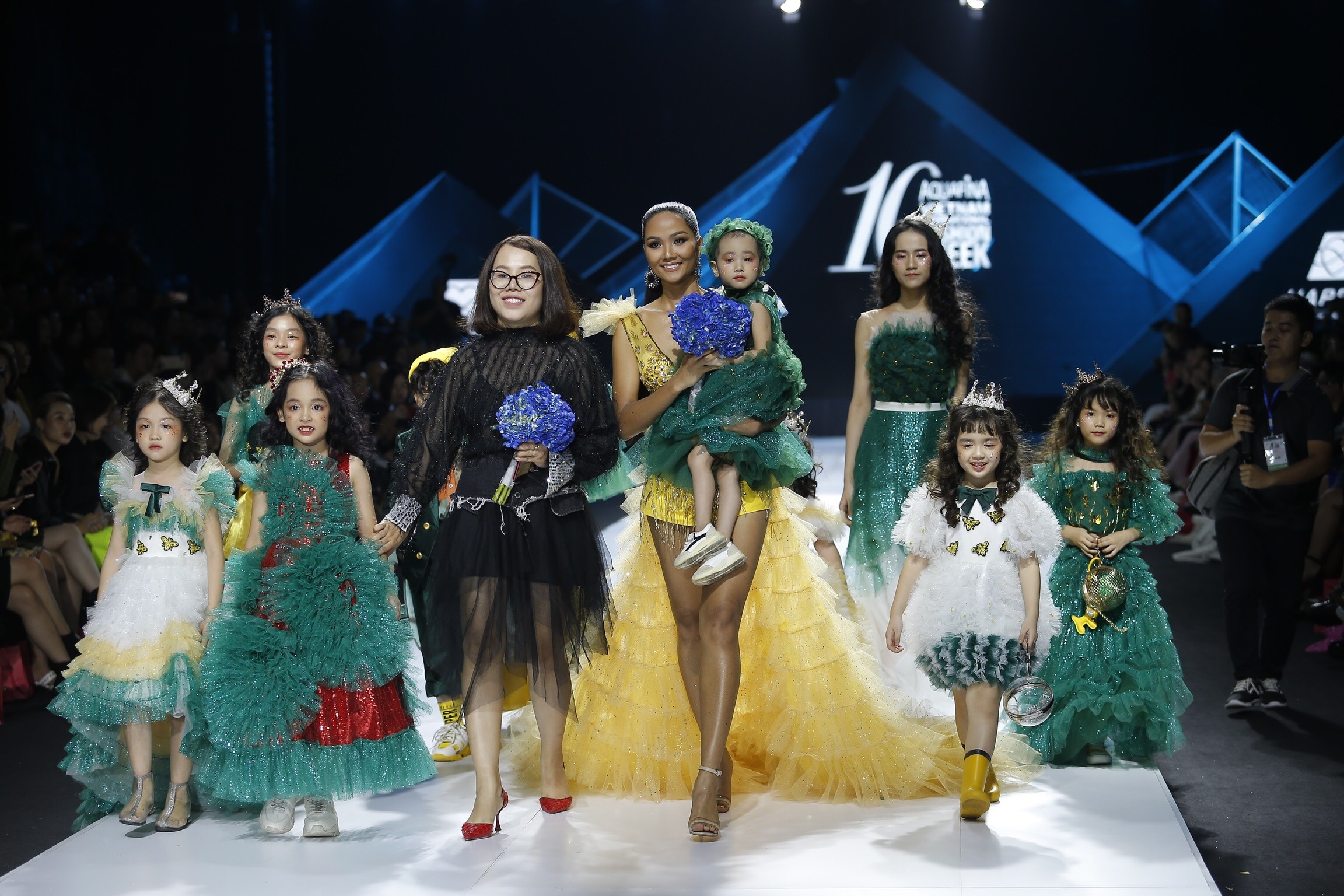 Aquafina Vietnam International Fashion Week 2019 anh 8