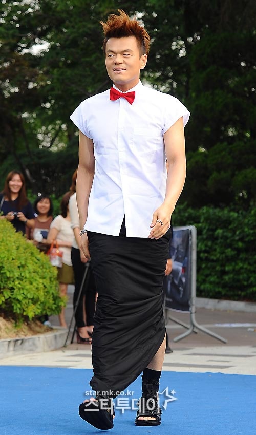 nhung sao nam mac vay anh 3