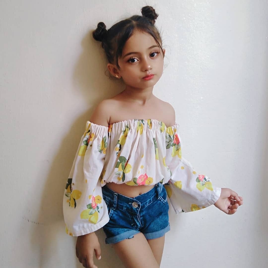 co be mac giong BlackPink anh 10