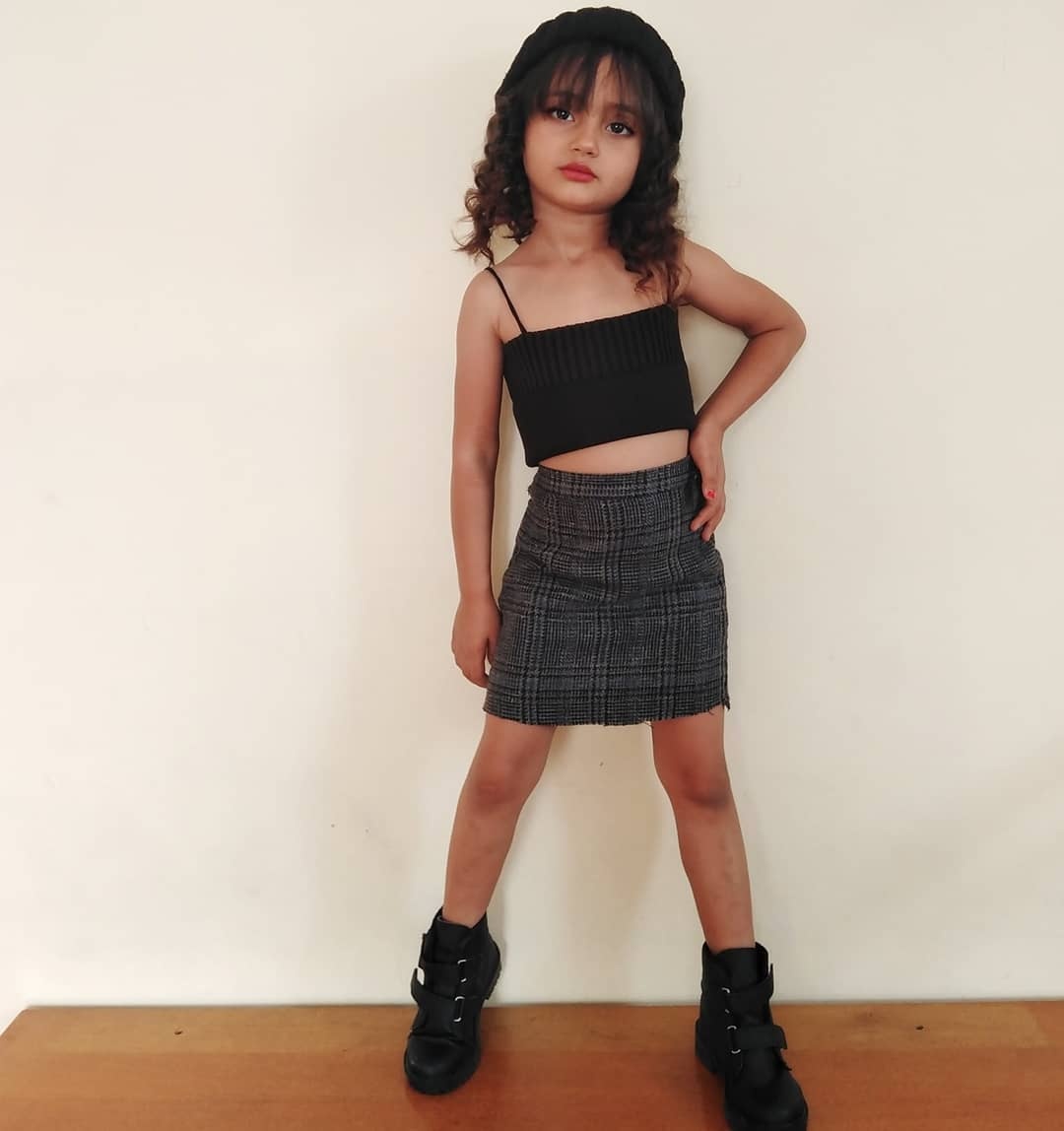 co be mac giong BlackPink anh 9