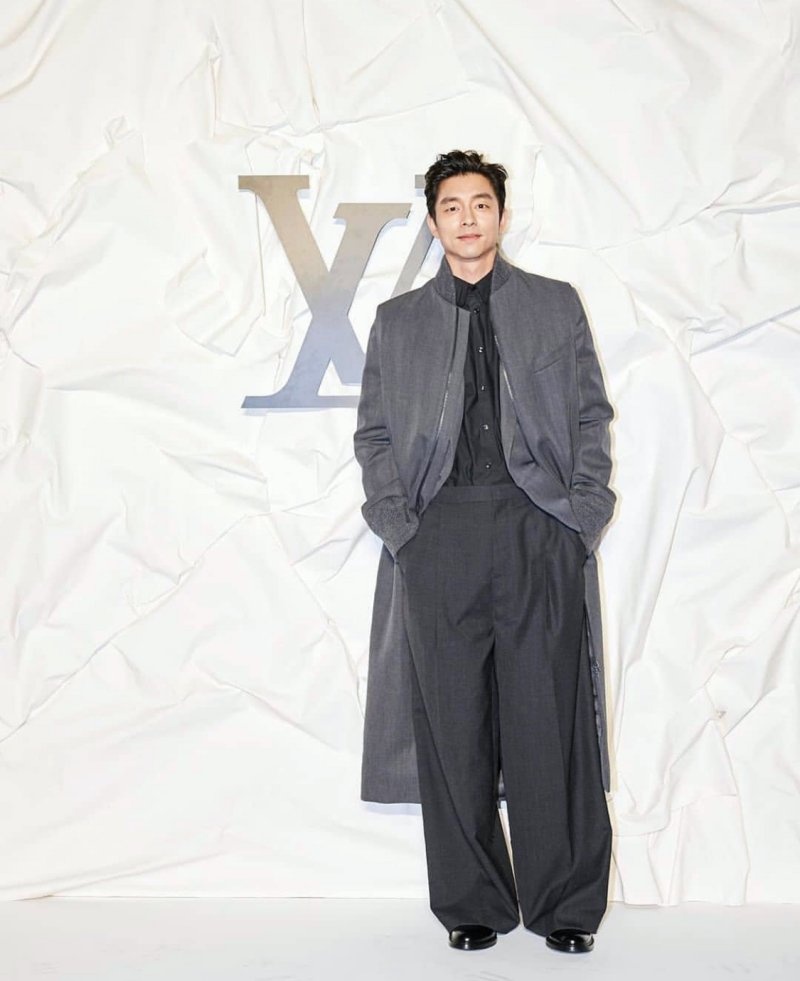 sao nam mac vest thung thinh anh 1