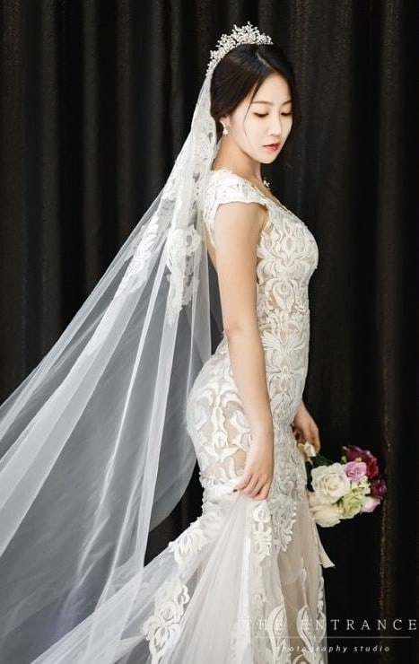 sao Kpop mac vay cuoi anh 11