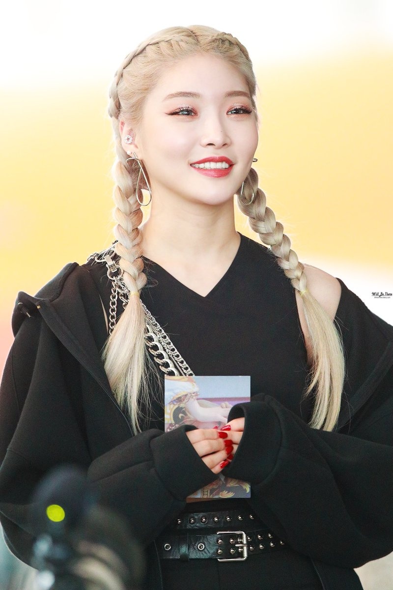 Chungha de toc ngoi giua don gian van duoc khen xinh anh 8