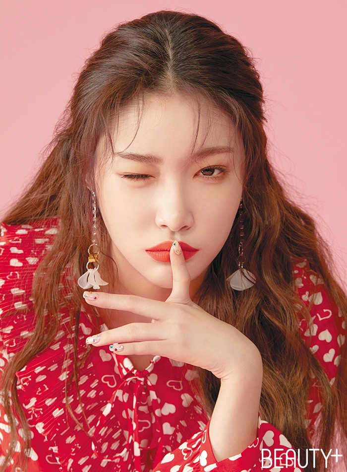 Chungha de toc ngoi giua don gian van duoc khen xinh anh 9