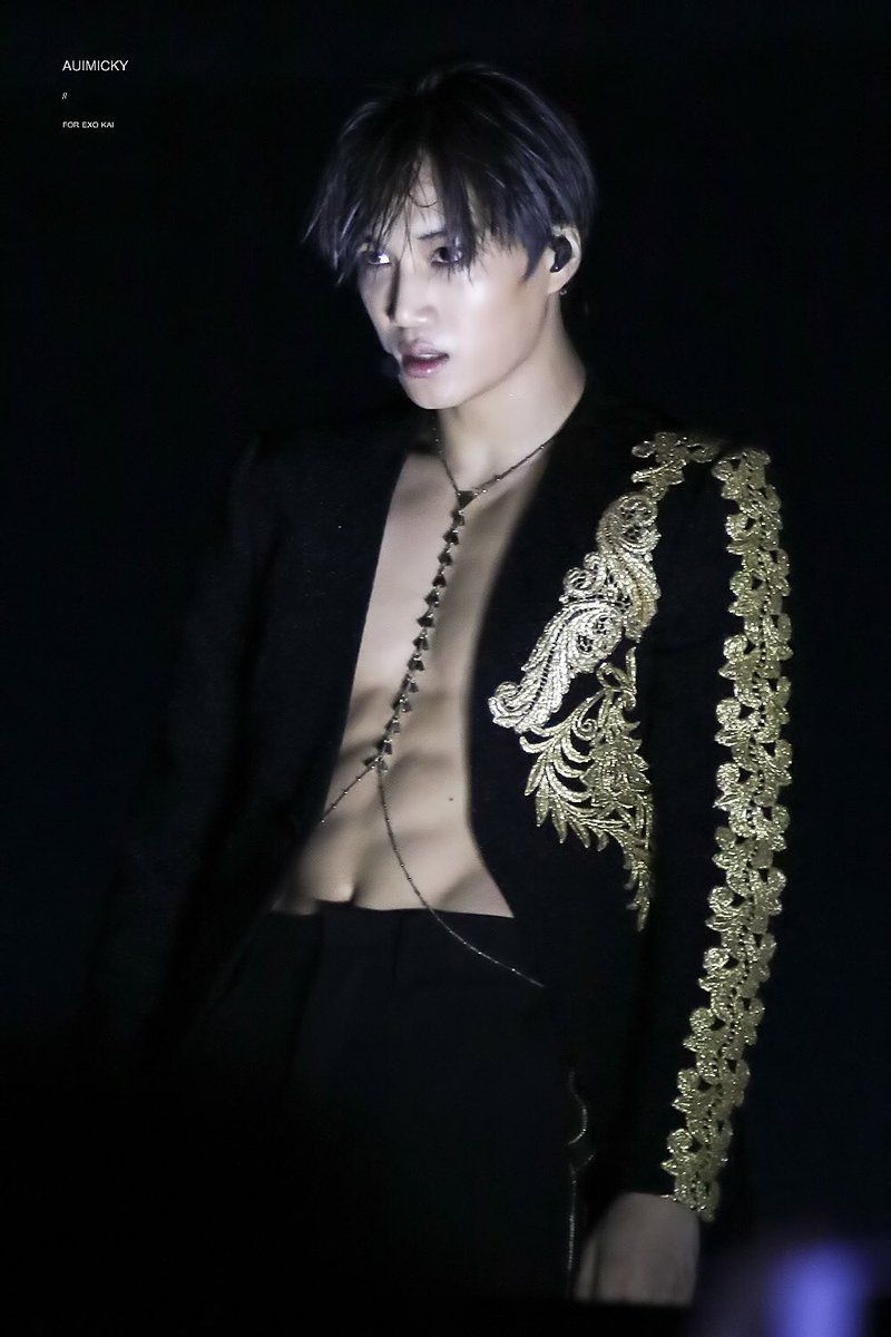 sao nam mac sexy len san khau anh 12