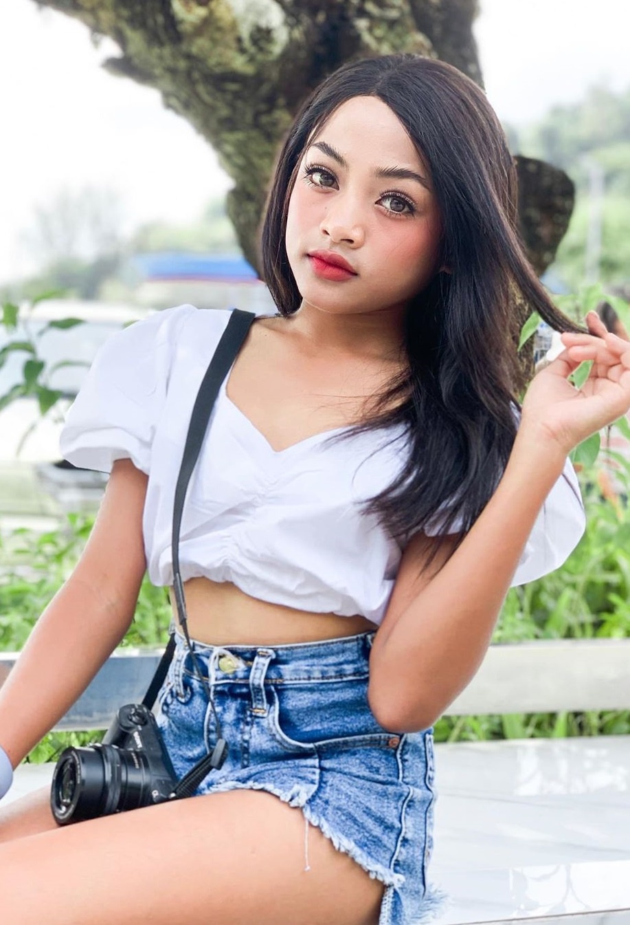 cau be 13 tuoi trang diem nhu hoa hau anh 7