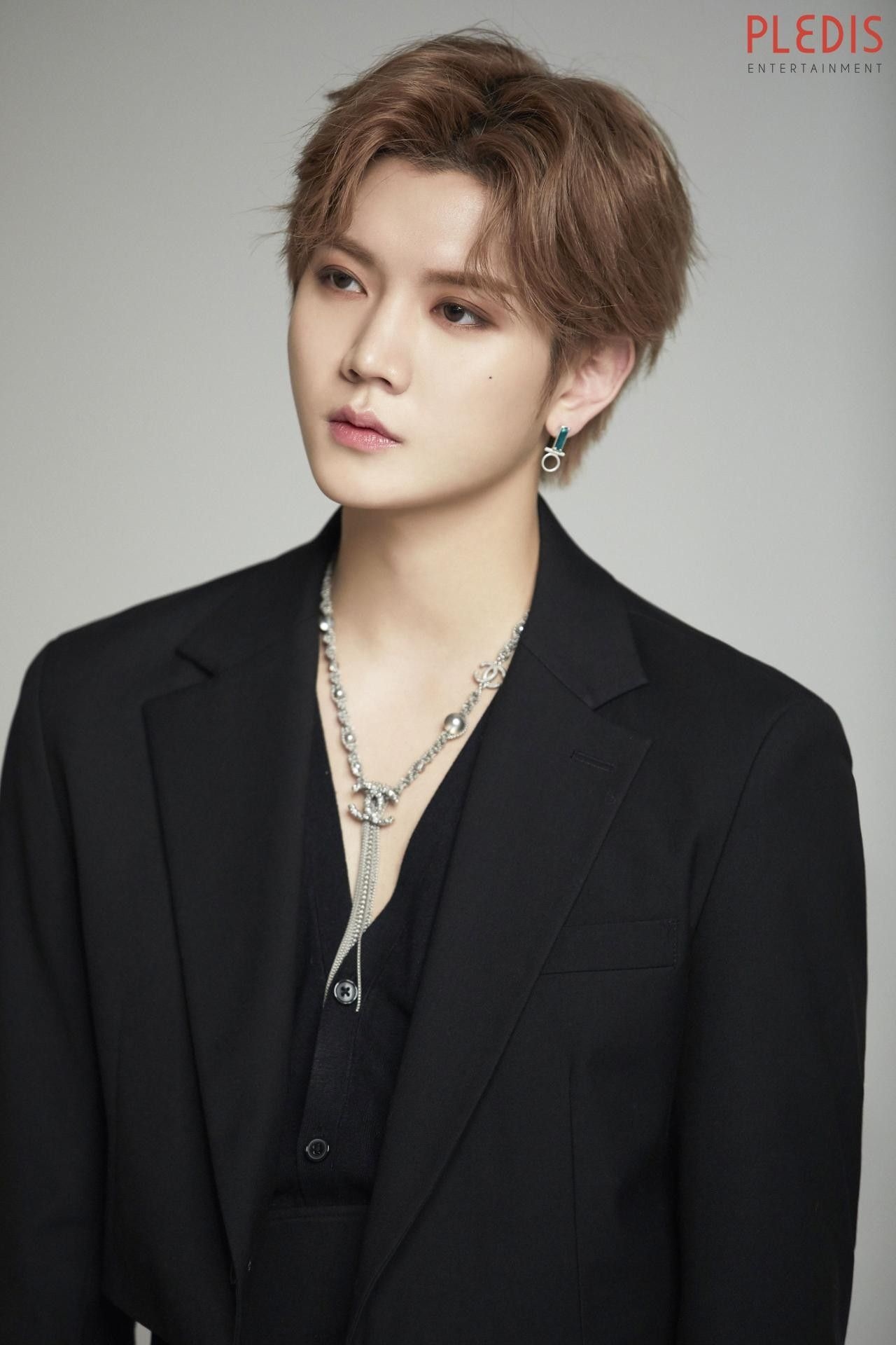 Nam idol giam can cap toc anh 2