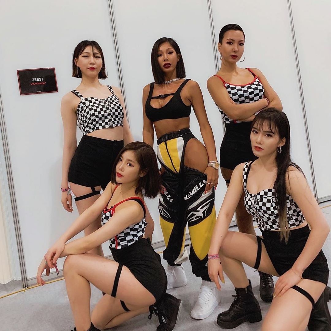 Thoi trang sexy cua Jessie anh 11