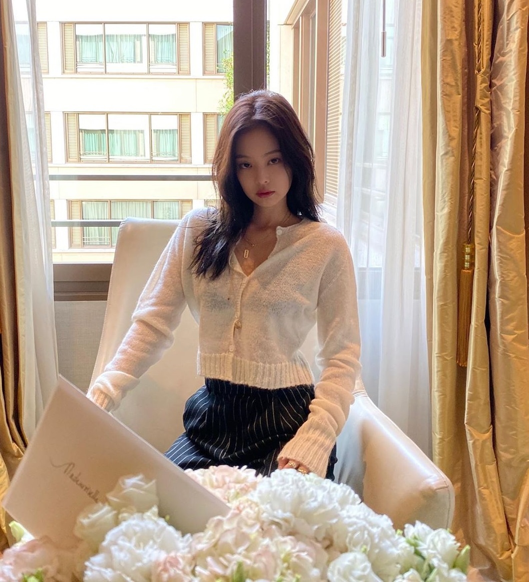 mac ao len dang ngan dep nhu sao Han anh 1