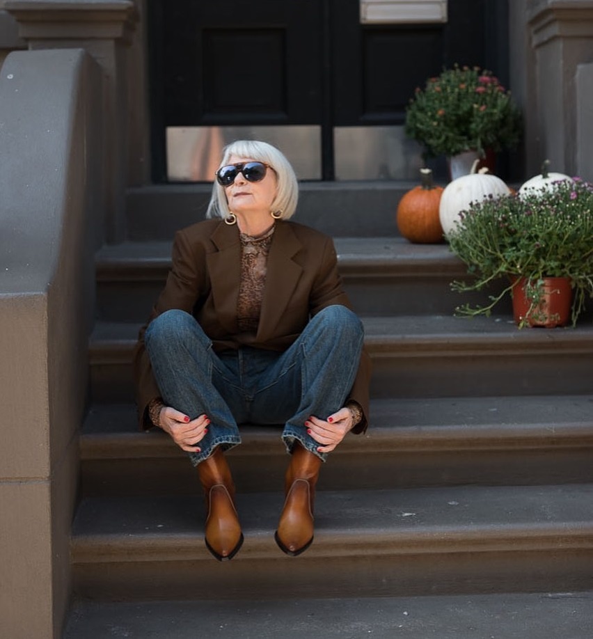 nu giao su an mac sanh dieu anh 2