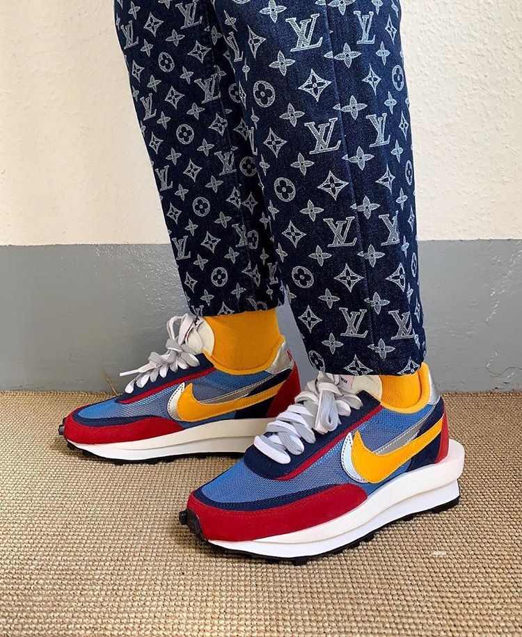 4 doi giay co gia ban lai cao nhat nam anh 20