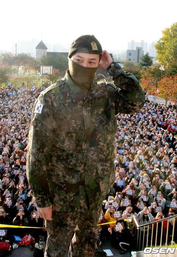 nhung xu huong G-Dragon tao ra sau khi xuat ngu anh 18