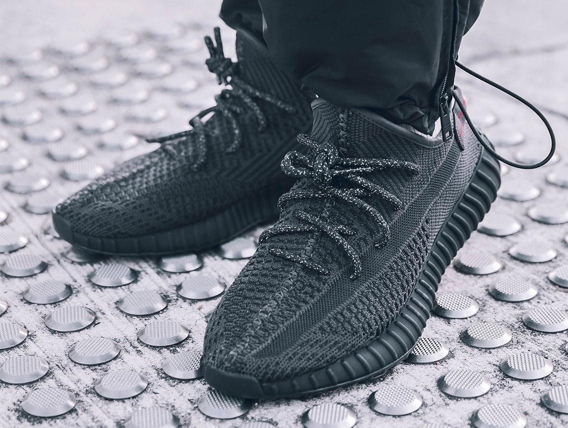 Hom nay mo ban lai giay hiem Yeezy 350 den o Ha Noi, TP.HCM hinh anh