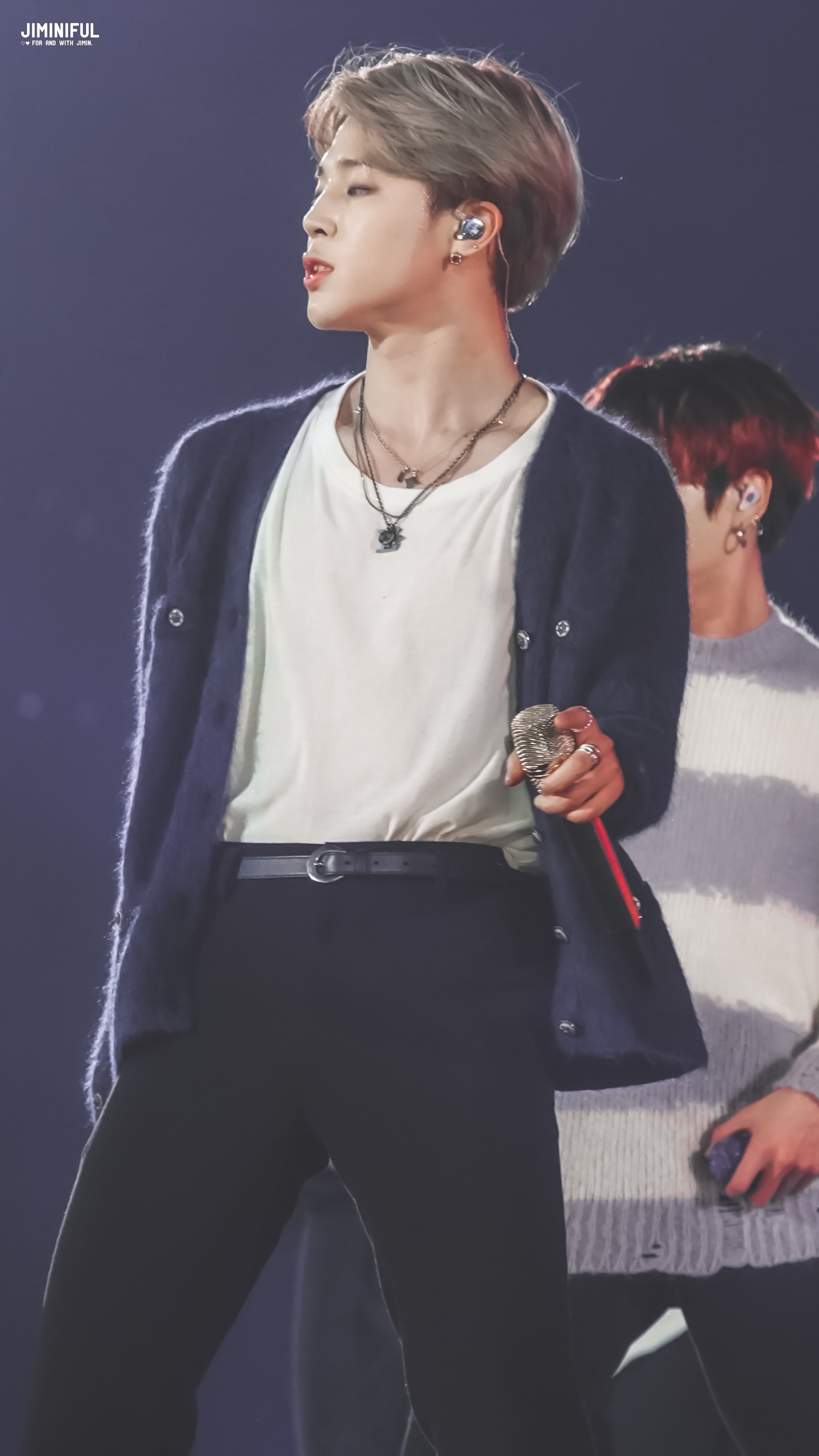 BTS mac hang hieu o MAMA 2019 anh 11