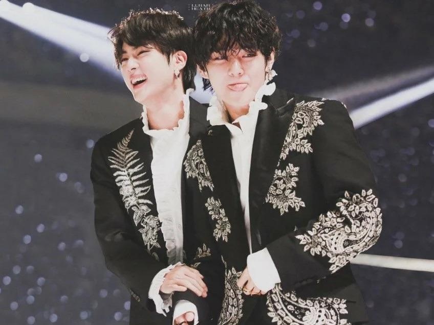 7 thanh vien BTS thu hut anh nhin khi dien vest dinh da hinh anh